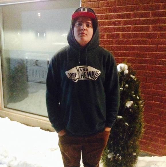 Meet your Posher, Joshua - Picture 1 of 1